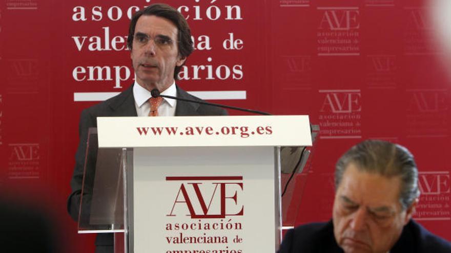 Aznar califica de 'incompleta' la ruta del Gobierno para recuperar la Economía