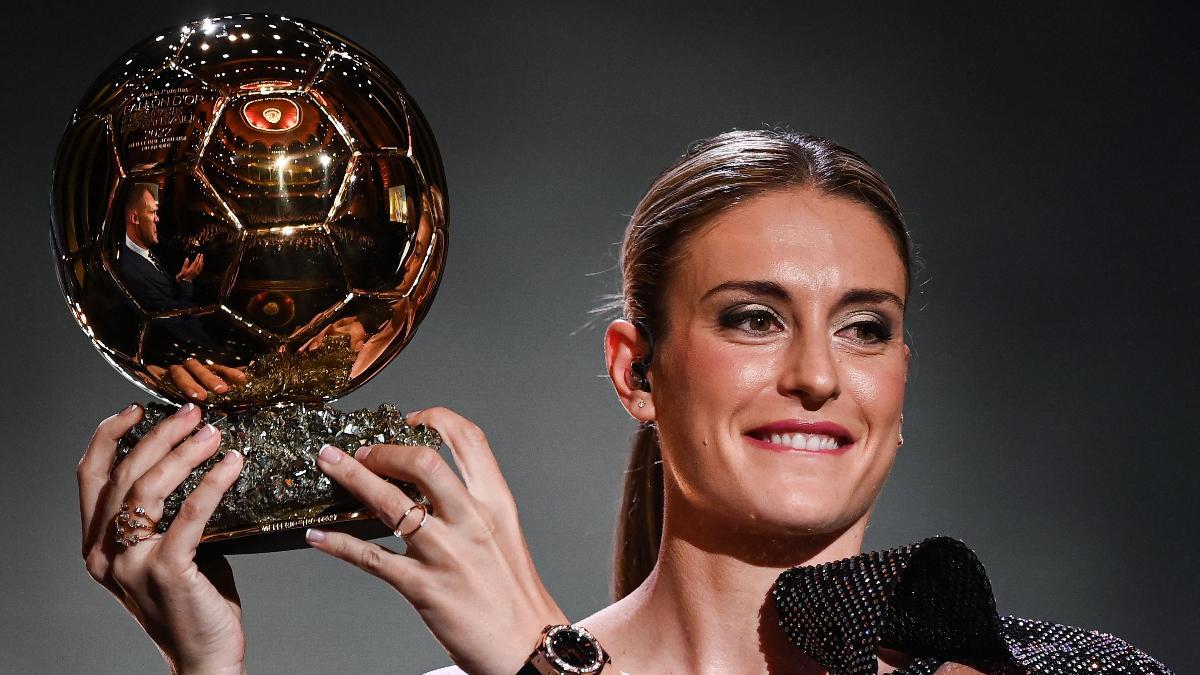 Alexia con el Balón de Oro