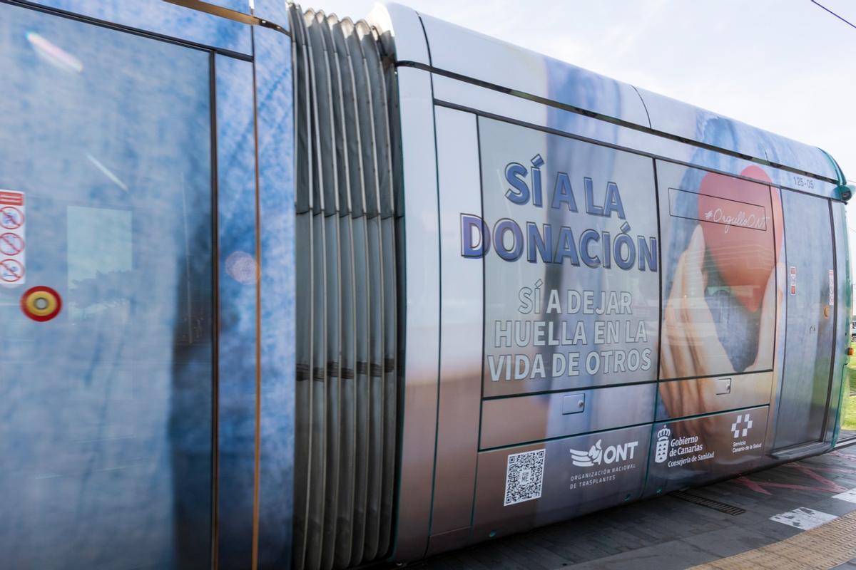 La campaña para promover la donación de órganos presentada este martes en la Línea 1 del tranvía