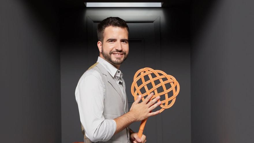 Ricard Ustrell, en una imagen promocional de Catalunya Ràdio.