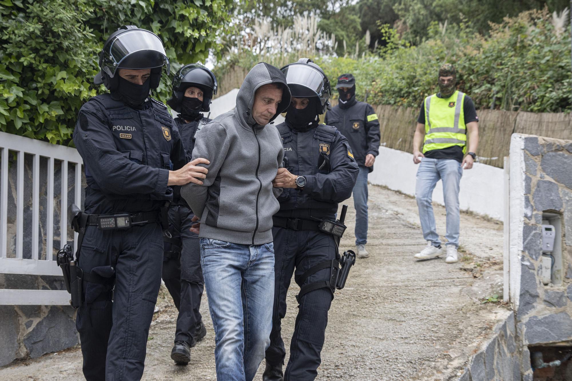 Operació policial contra una banda de tràfic i cultiu de droga a Girona