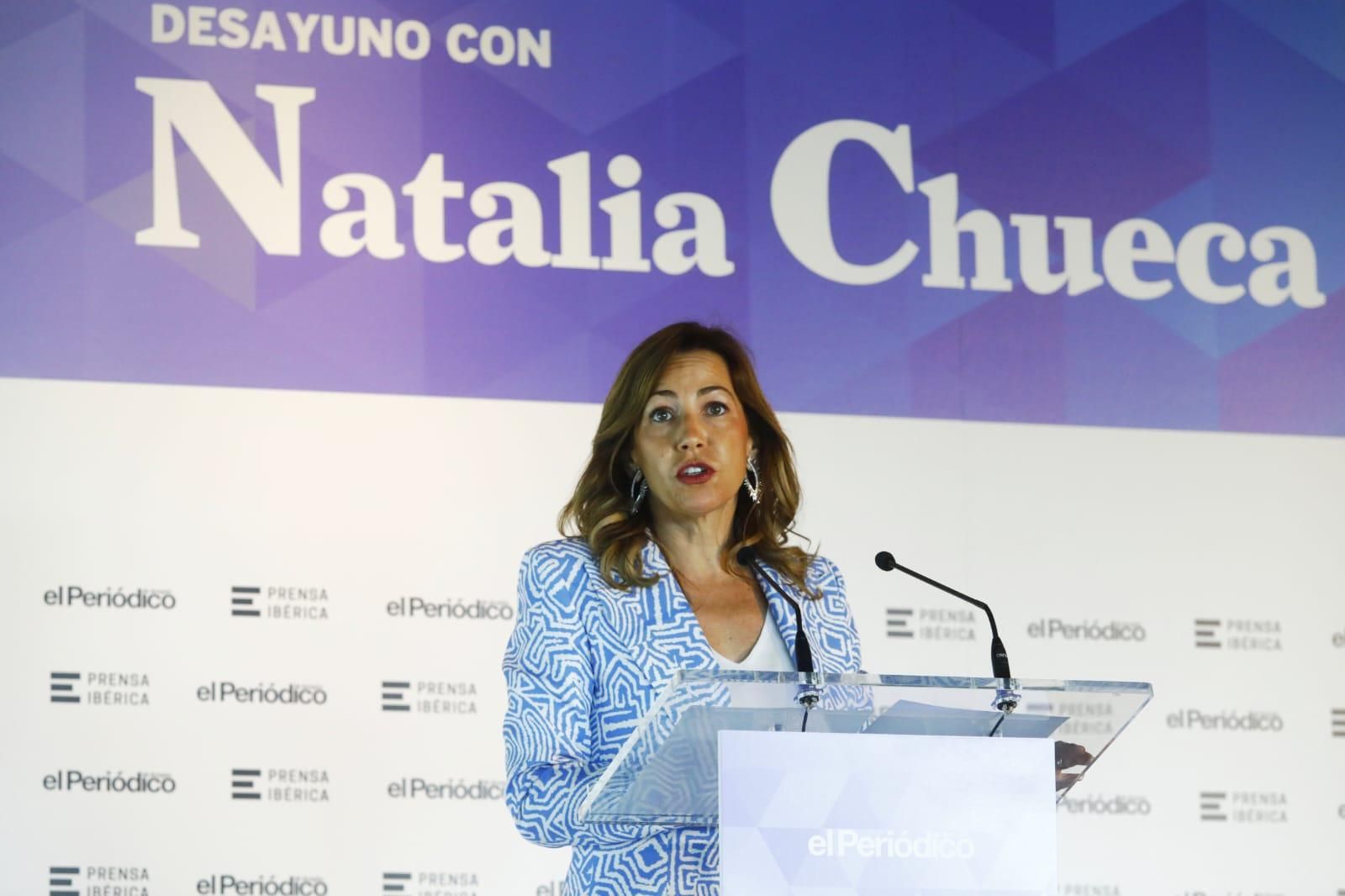 En imágenes | Natalia Chueca hace balance del ecuador del mandato en un desayuno con El Periódico de Aragón
