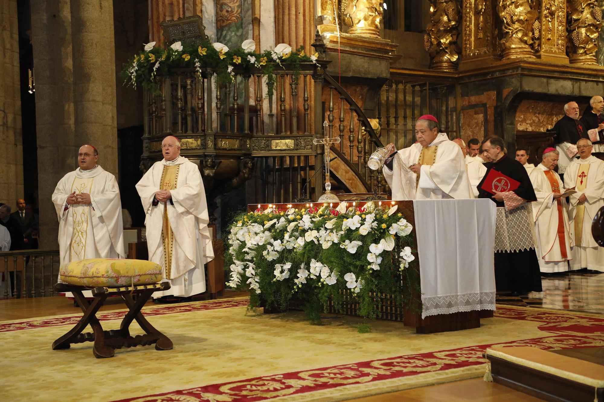 Ceremonia de toma de posesión del nuevo arzobispo de Santiago, monseñor Prieto