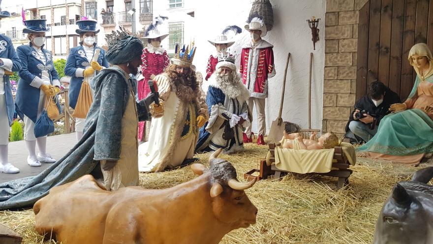 Los Reyes Magos desafían al covid y a la amenaza de lluvia en los pueblos de Córdoba