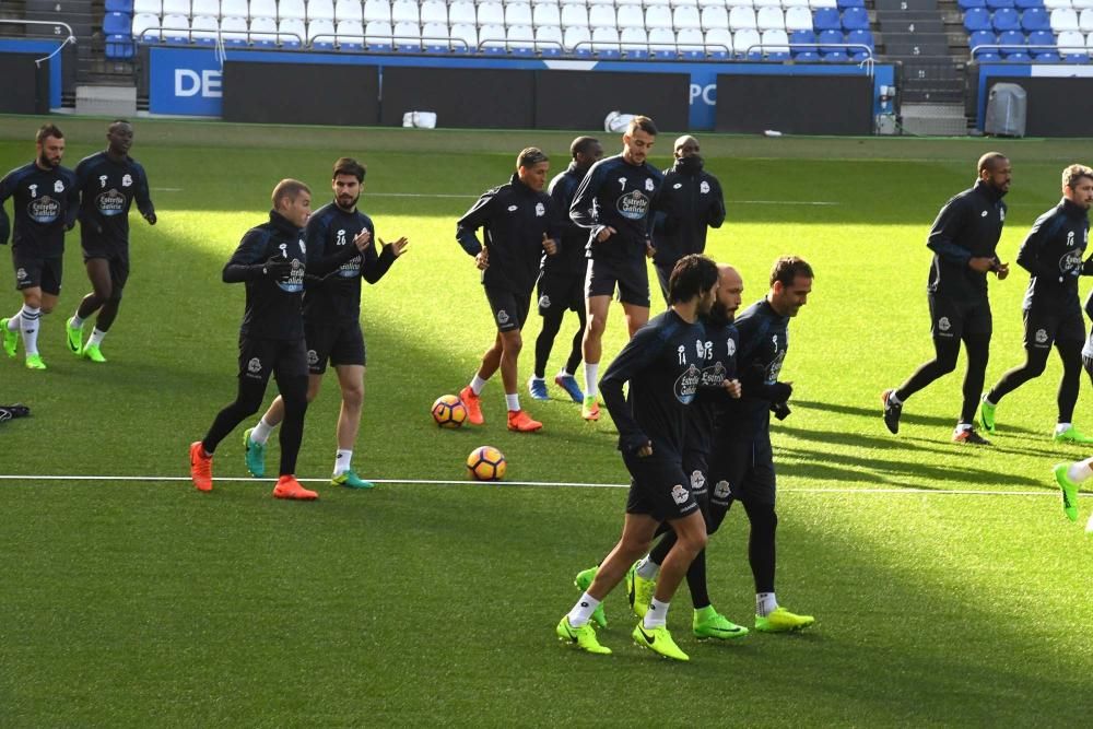 Los futbolistas completaron la última sesión previa al trascendental encuentro en Leganés.La principal novedad en la lista es Álex Bergantiños, que viaja debido a la lesión de Celso Borges.