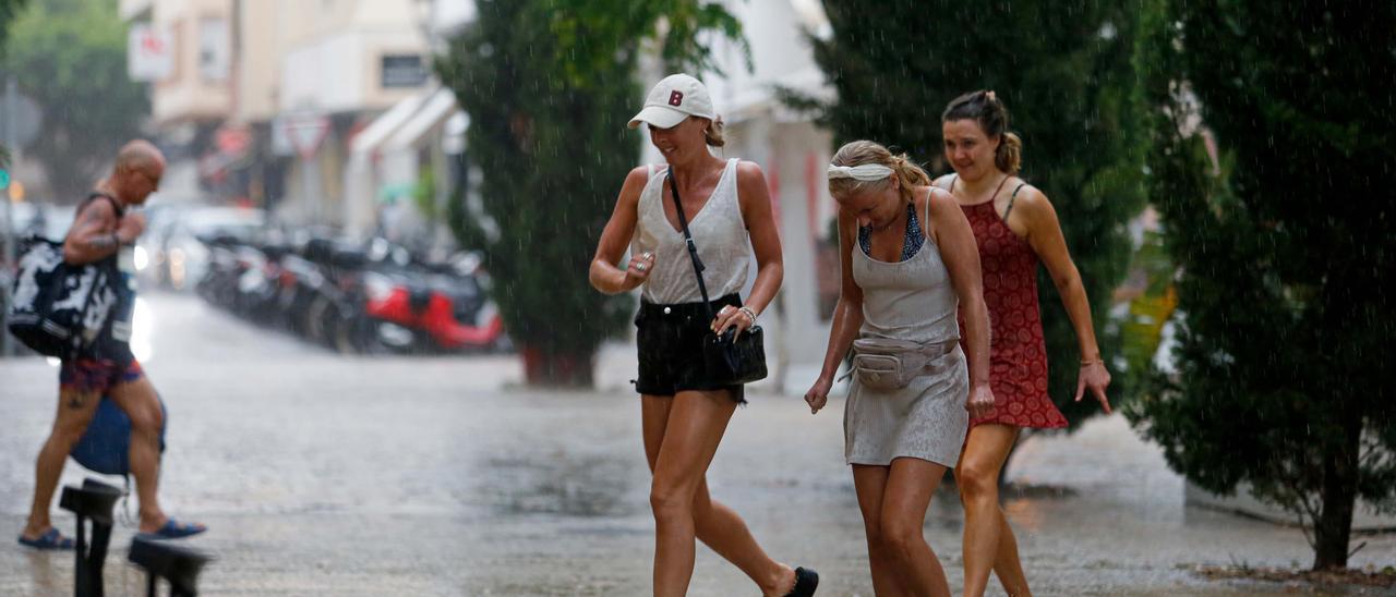 Imagen de archivo de una tormenta en Ibiza.