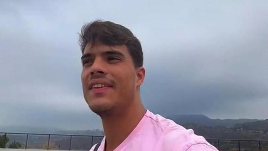 Javier Morant, joven empresario de 21 años, sobre la idea de compartir gastos en pareja: "Nunca"