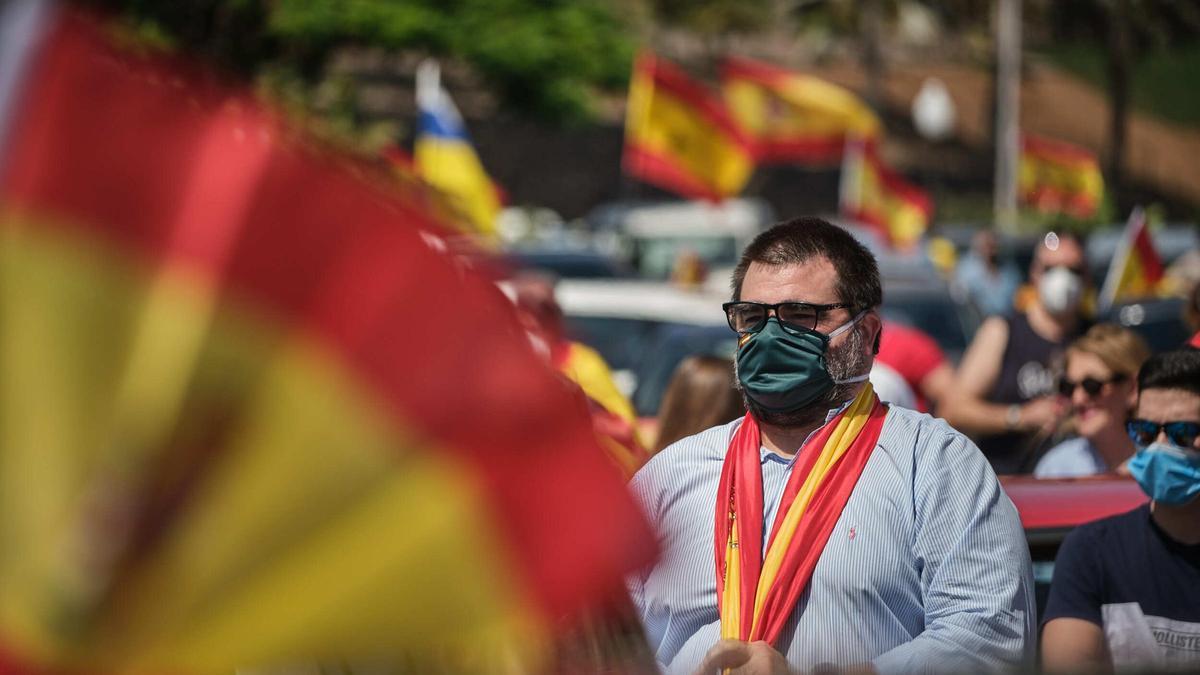 Una de las caravanas llevadas a cabo por VOX en Santa Cruz.