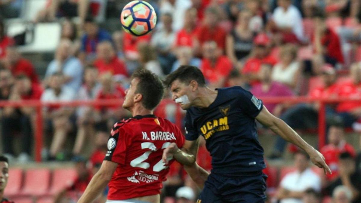 Manu Barreiro marcó el gol de la victoria y de la salvación