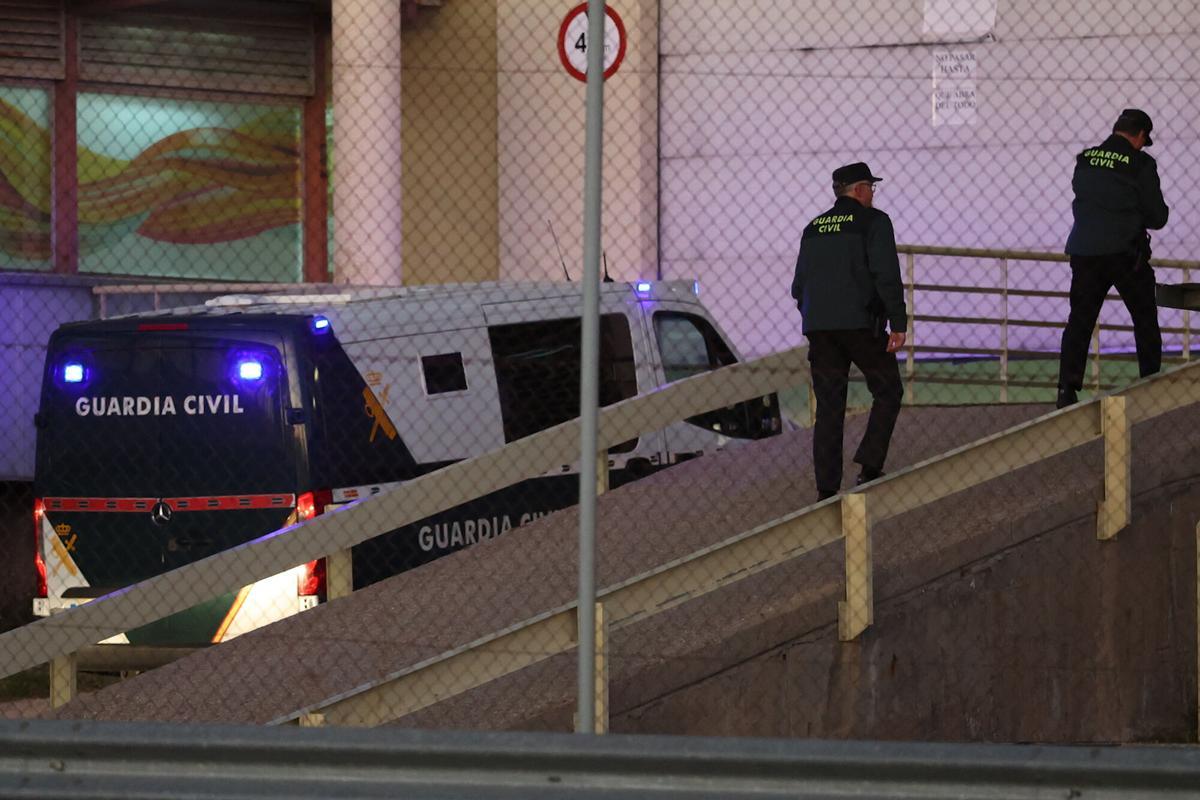 "Todos sabemos que aquí el deporte nacional de los políticos es el 'y tú más'"