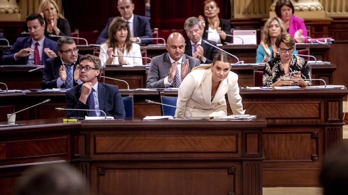 FOTOS | Las imágenes de la sesión del Parlament en la que Vox ha dejado en minoría al PP y le paralizado los presupuestos