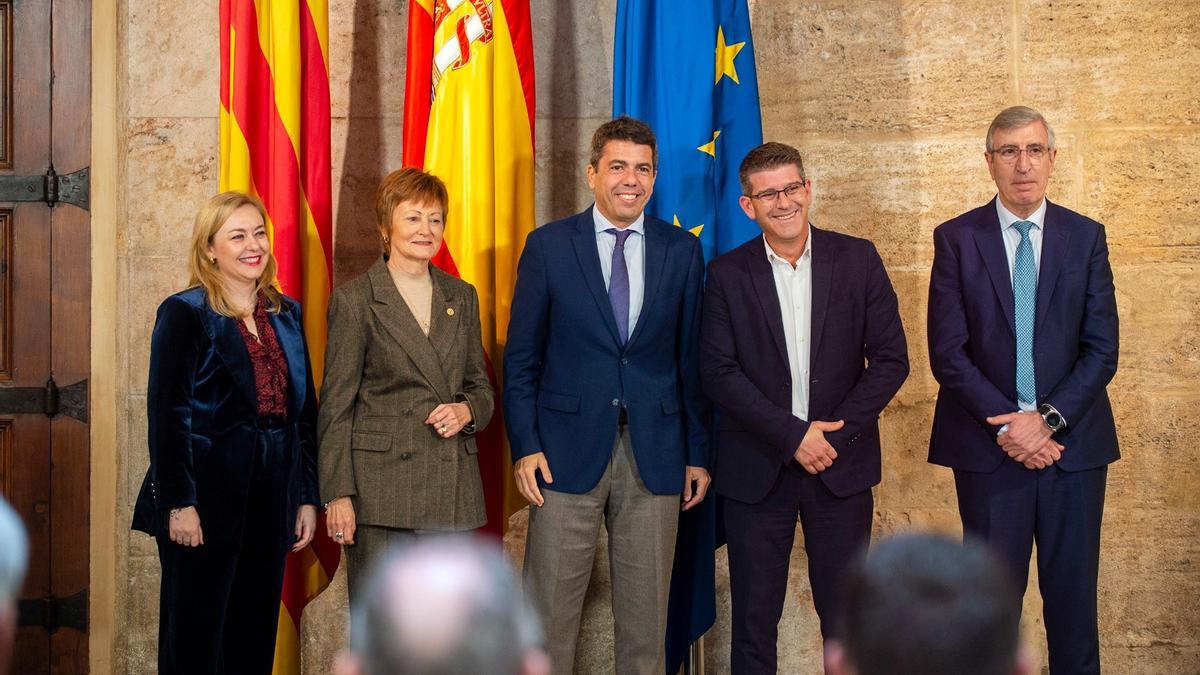 Natàlia Enguix, Mavi Mestre, Carlos Mazón, Jorge Rodríguez y Vicent Penadés.