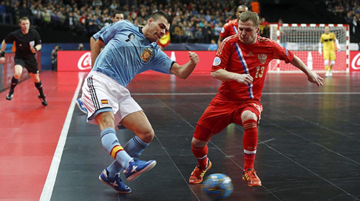 Rússia acaba amb l'hegemonia espanyola a