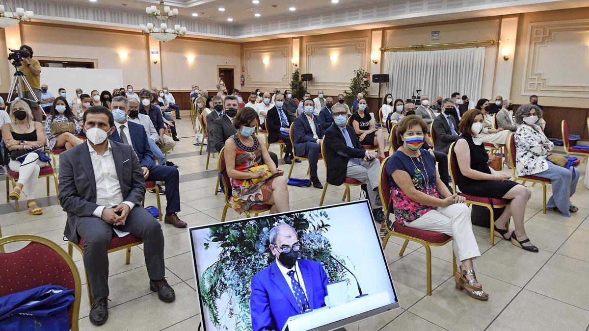 Durante el desarrollo de la asamble.