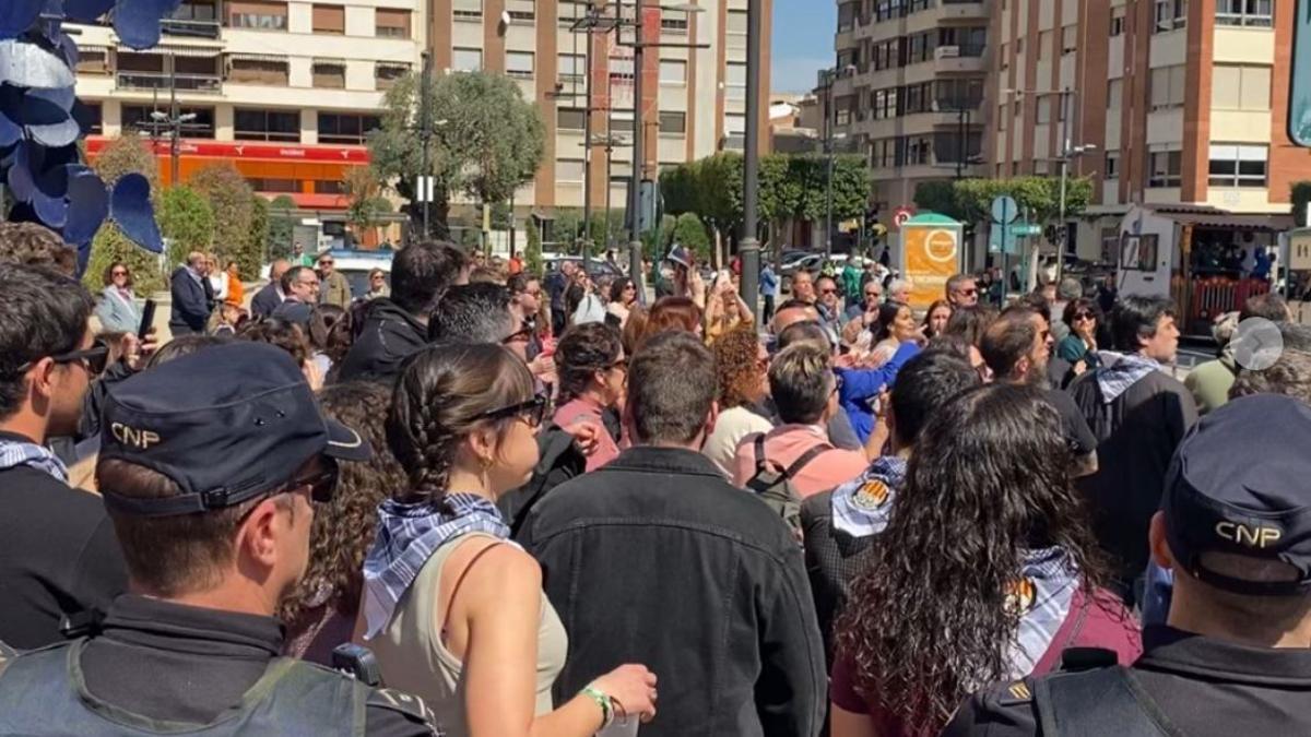 Protestas contra Carlos Mazón en Castelló