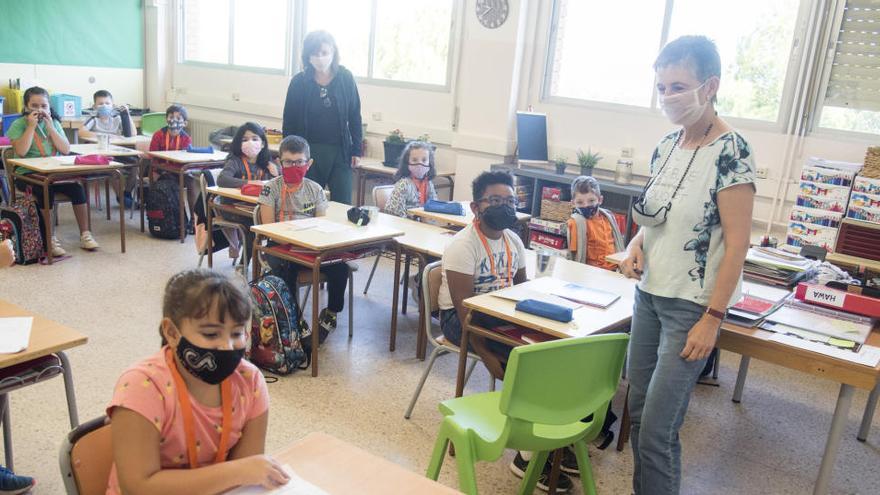 Un grup d&#039;alumnes de l&#039;escola Puigberenguer de Manresa