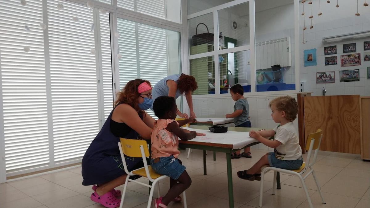 NIños en una &#039;escoleta&#039; de Mallorca