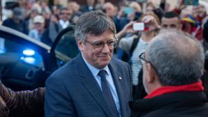 Carles Puigdemont (Junts) anuncia en una conferencia política en Elna (Cataluña Norte) que se presentará para encabezar la lista del partido en las próximas elecciones autonómicas del 12 de mayo.