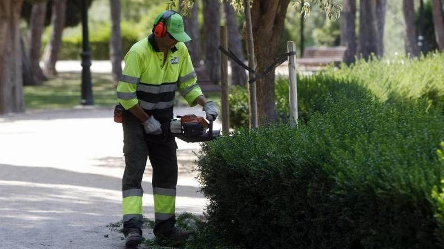 Los jardineros convocan una huelga en parques para marzo