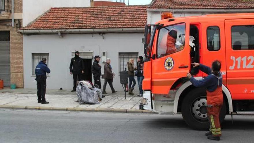 En estado crítico un hombre al incendiarse su vivienda