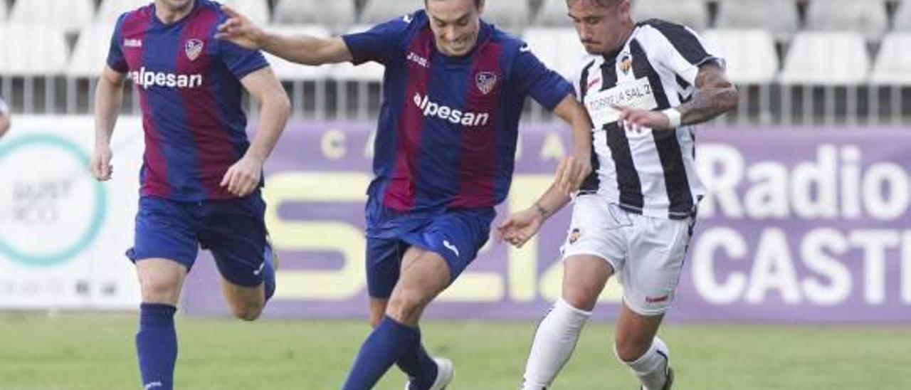 La UD Alzira busca acabar la primera vuelta como tercera