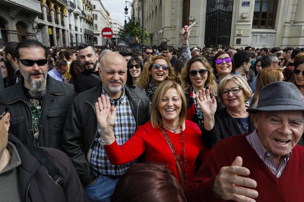 Búscate en la mascletà del 8 de marzo