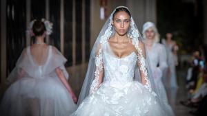 La Barcelona Bridal Fashion Week eixampla l’altar: més festa, més alta costura i una ambició global
