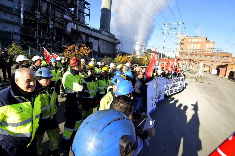 Protestas de los trabajadores de Lada por el futuro de la térmica