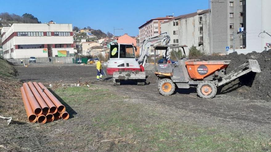 Empiezan las obras de un parking con 70 plazas para aliviar la falta de estacionamiento en Sama