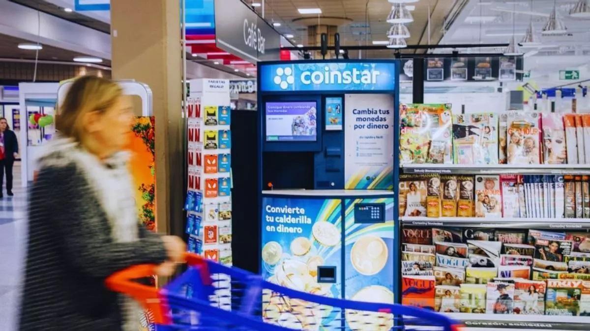 Una máquina de monedas en un supermercado.