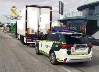 Un guardia civil fuera de servicio intercepta en Murcia a un camionero que conducía borracho