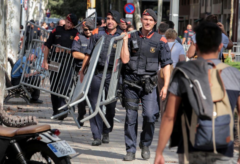 Barcelona, pendiente de la declaración de Carles Puigdemont