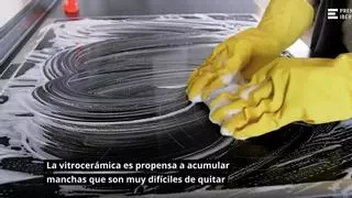 Con esta solución dejarás la vitrocerámica como nueva sin fregar