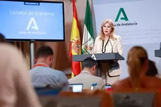 Carolina España defiende el acento andaluz de Montero