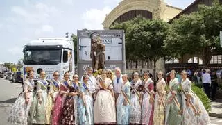 San Cristóbal reúne a un millar de transportistas valencianos con 350 cabezas tractoras en ruta por València