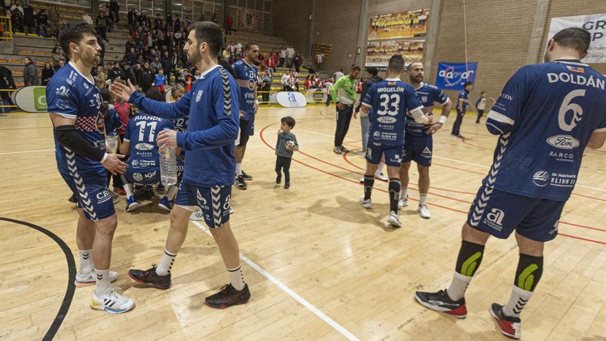 El EÓN Horneo Alicante se queda sin play-off de ascenso y luchará por la permanencia