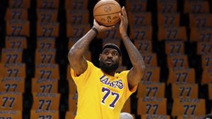 El gesto de LeBron en el debut de Doncic que da la vuelta al mundo