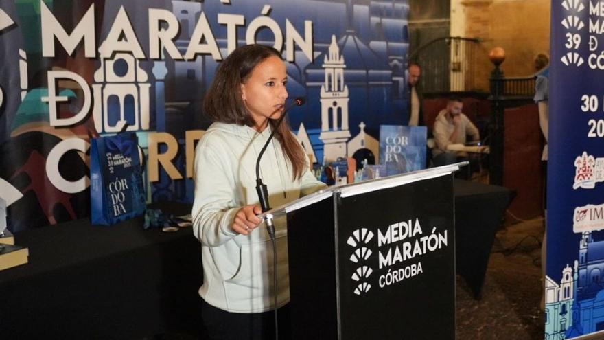 Fátima Ouhaddou: “No hay nada mejor, siendo una cordobesa, que poder amadrinar esta carrera y correrla”