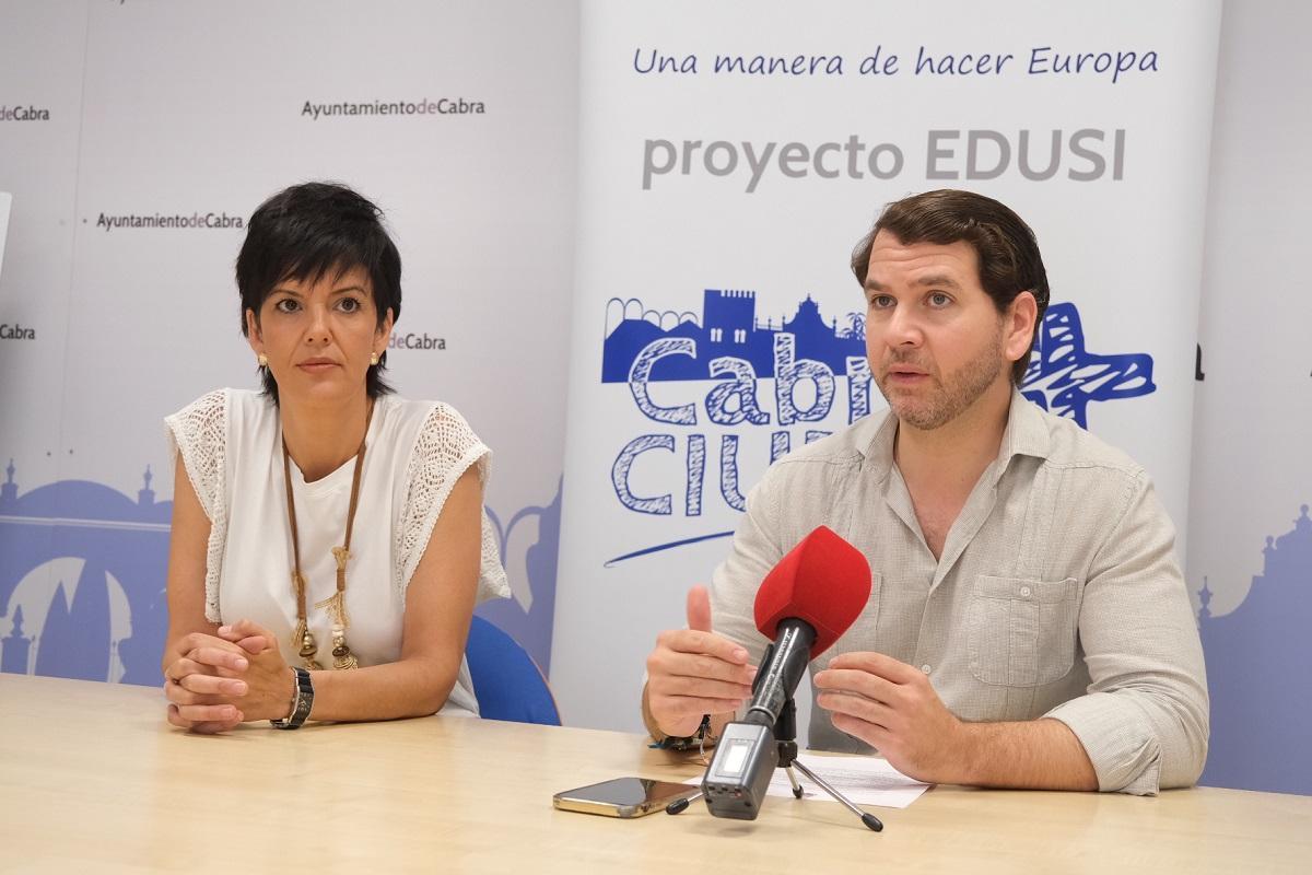 María José Romero y Fernando Priego, en la rueda de prensa.