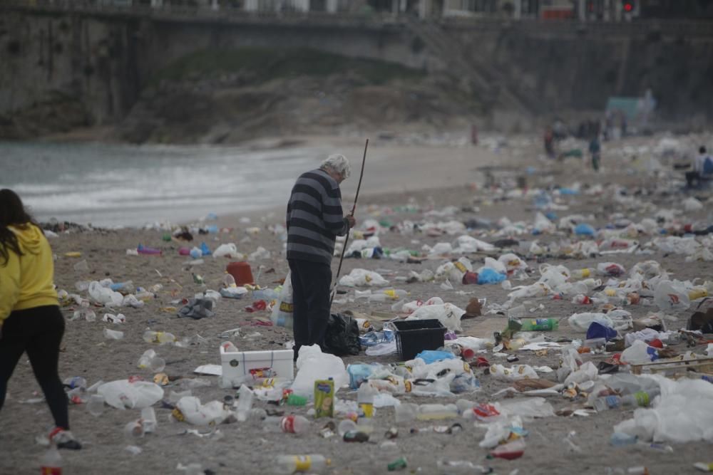 Así amanecieron las playas de A Coruña