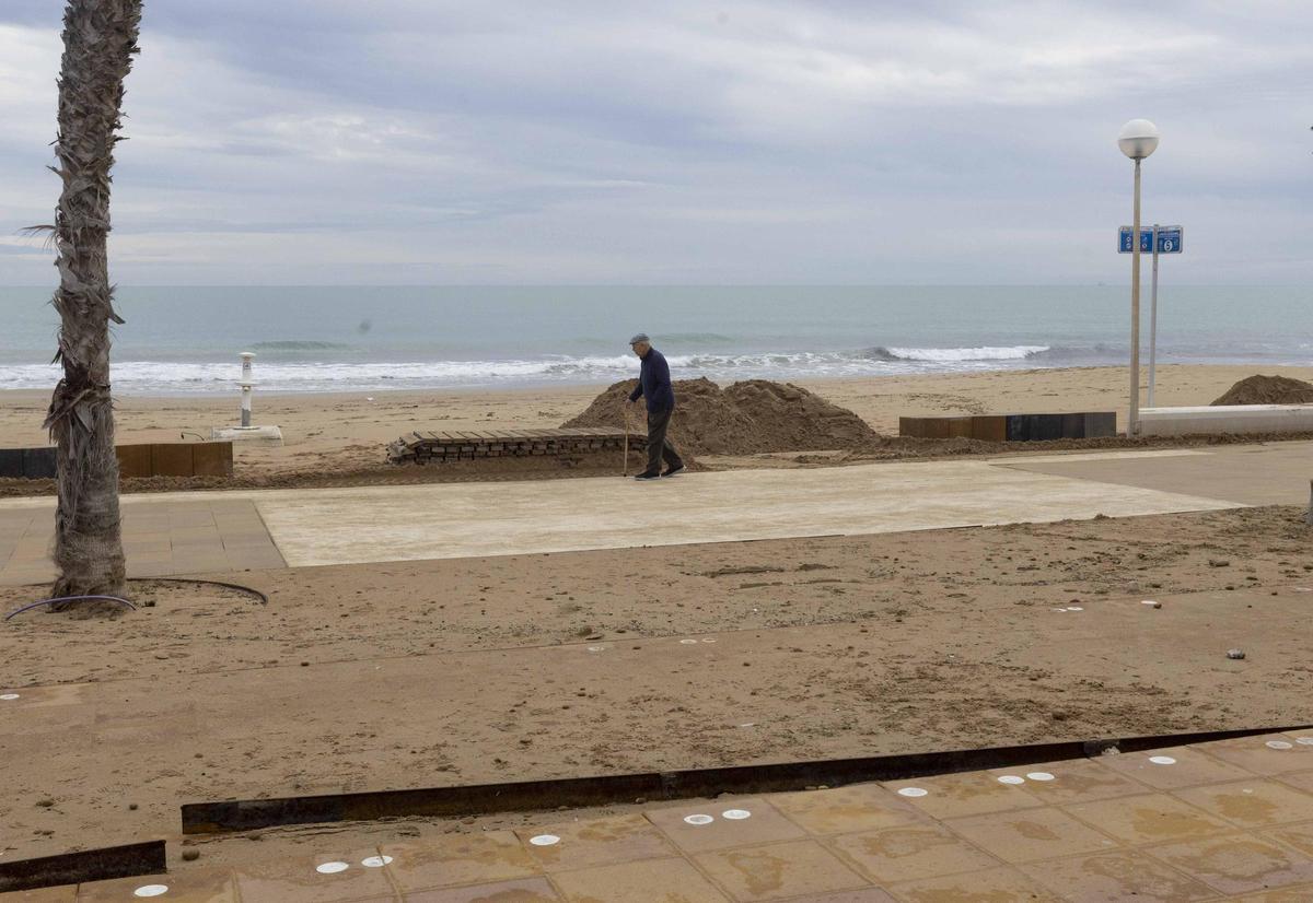 Estas son las playas más afectadas por las borrascas Ingrid y Harry en Alicante Estas son las playas más afectadas por las borrascas Ingrid y Harry en Alicante