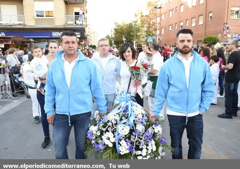 Galería de fotos -- Manto de fe y devoción para la patrona de Almassora