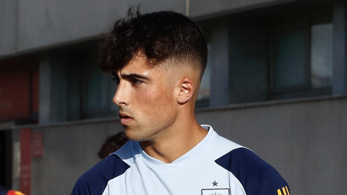 El meta del Eldense Álvaro Aceves se estrena en la selección sub-21.