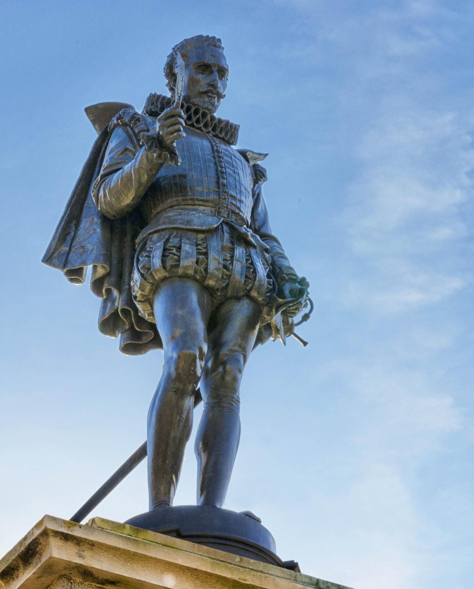 Cervantes, el hijo predilecto de esta preciosa ciudad de Madrid