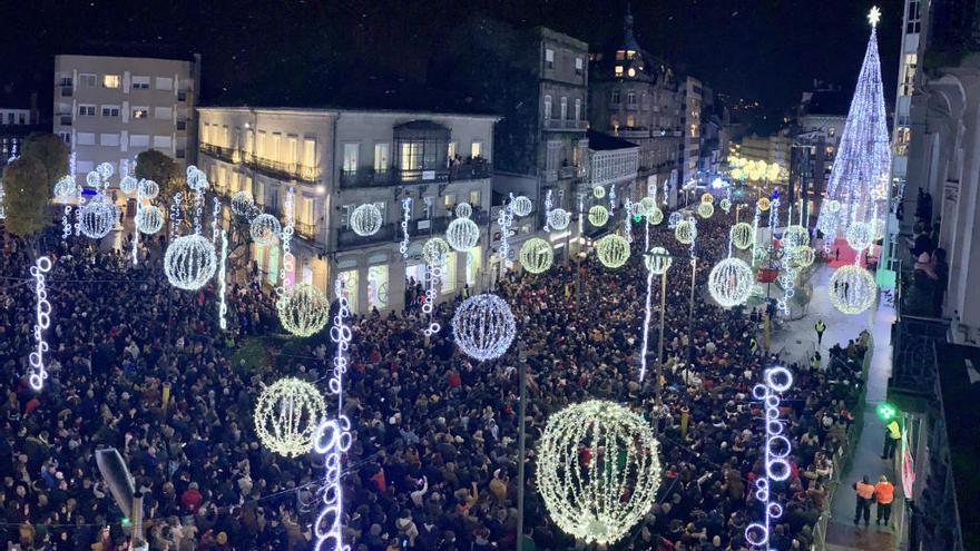 Porta do sol en el encendido de las luces de Navidad 2019 . // J. A.