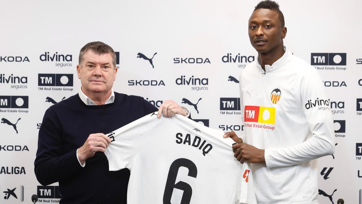 "Desde el primer día que viene a València, me enamoré del club y de su afición. Ese amor me trae de vuelta al Valencia CF"