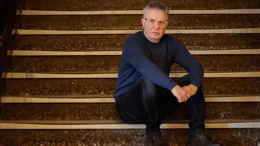 Ferran Torrent tendrá este otoño su primera biografía: "Entre els llibres i la vida"