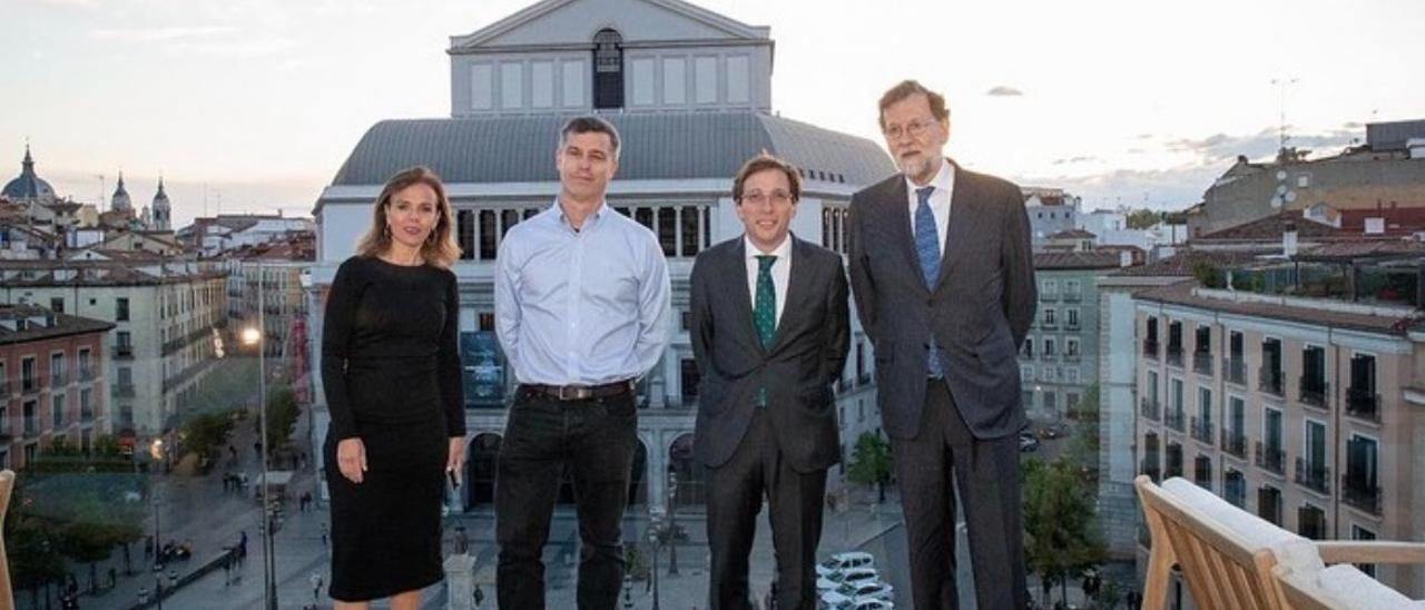 Maíllo, Rahola, Martínez-Almeida y Rajoy en la terraza del hotel. OD Hotels