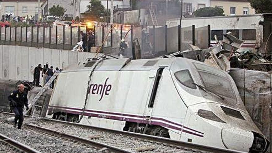 Accidente del Alvia en Angrois, en Santiago, el 24 de julio de 2013.