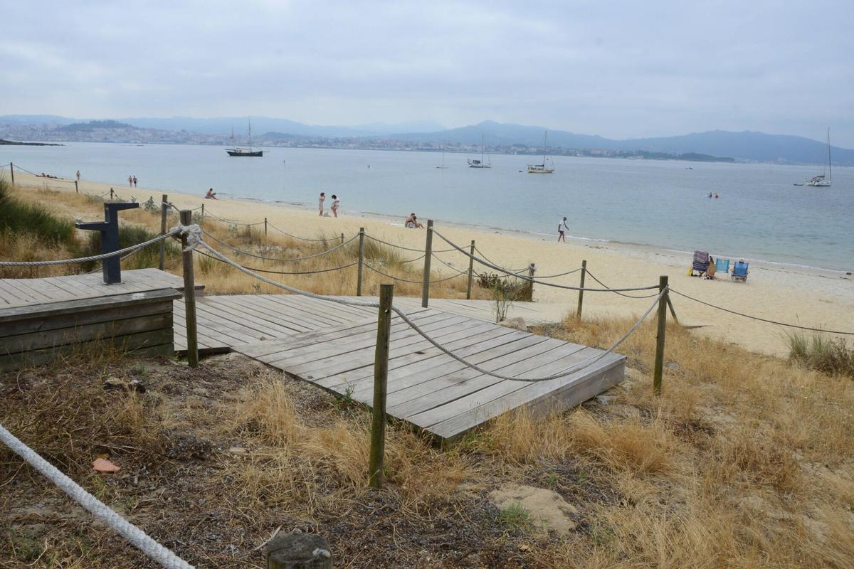 PLAYA RODEIRA SIN DUCHAS